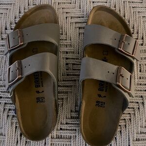 NWT Birkenstock sandals. Size women’s 7